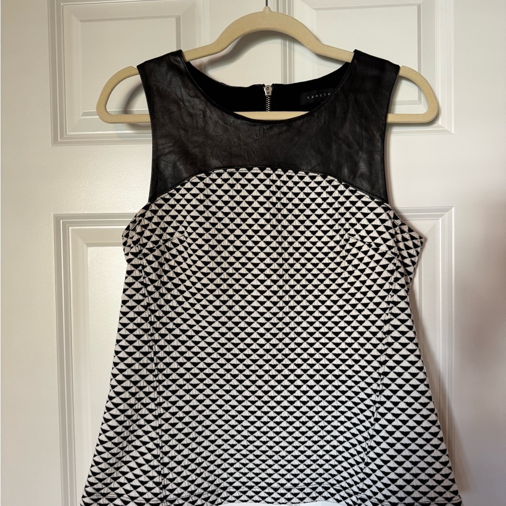 Sanctuary Black Faux Leather Top Medium